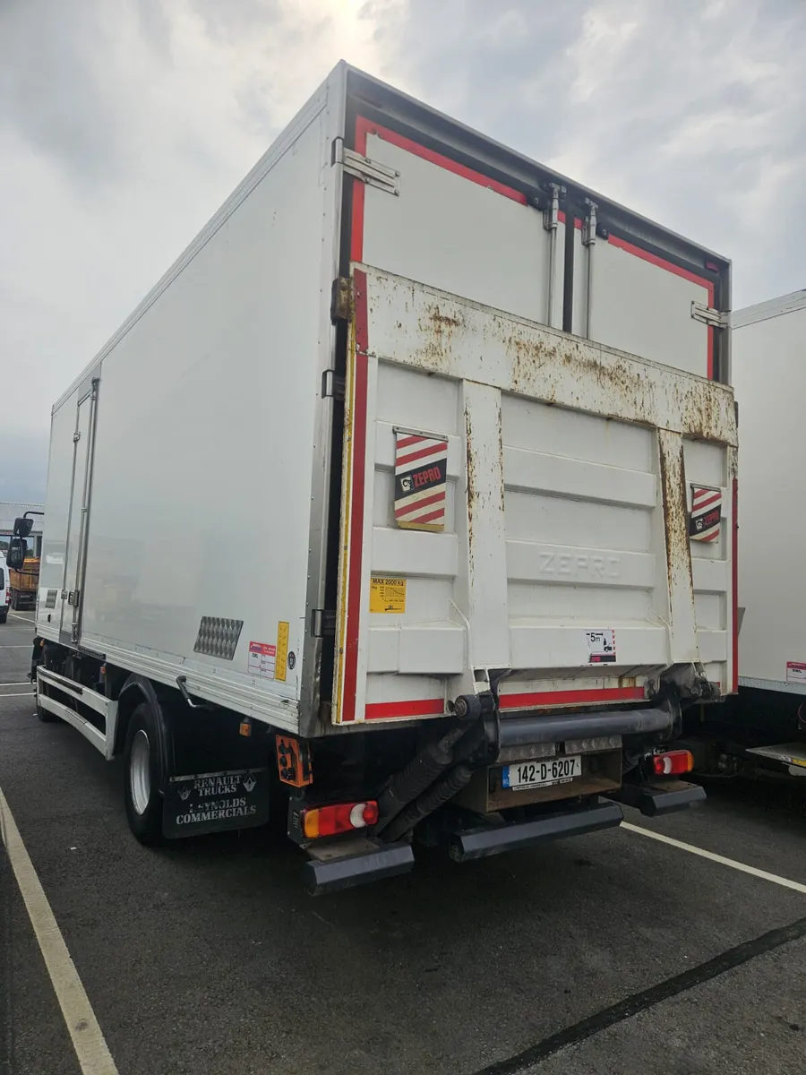Renault D12 2014 ThermoKing 21ft Fridge Body - Image 3
