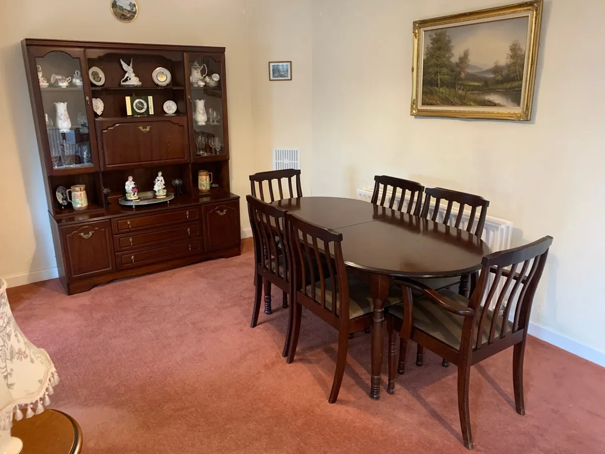Mahogany table and chairs with floor standing unit - Image 1