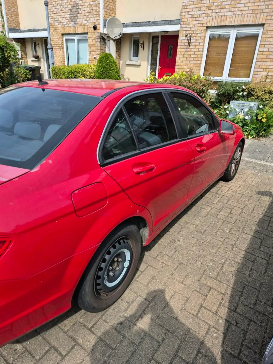 Mercedes c220 - Image 3