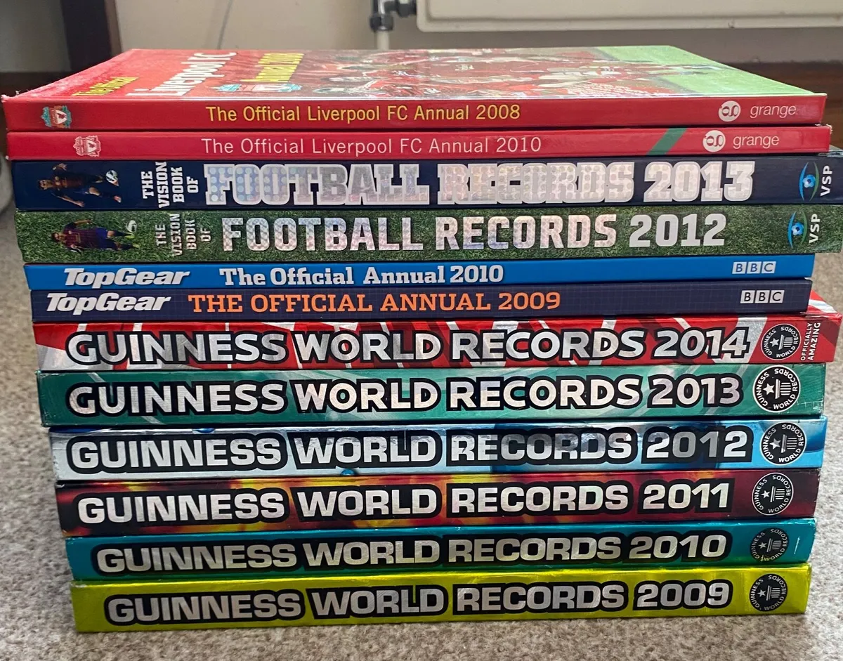 Guiness Book of Records and books for boys - Image 1