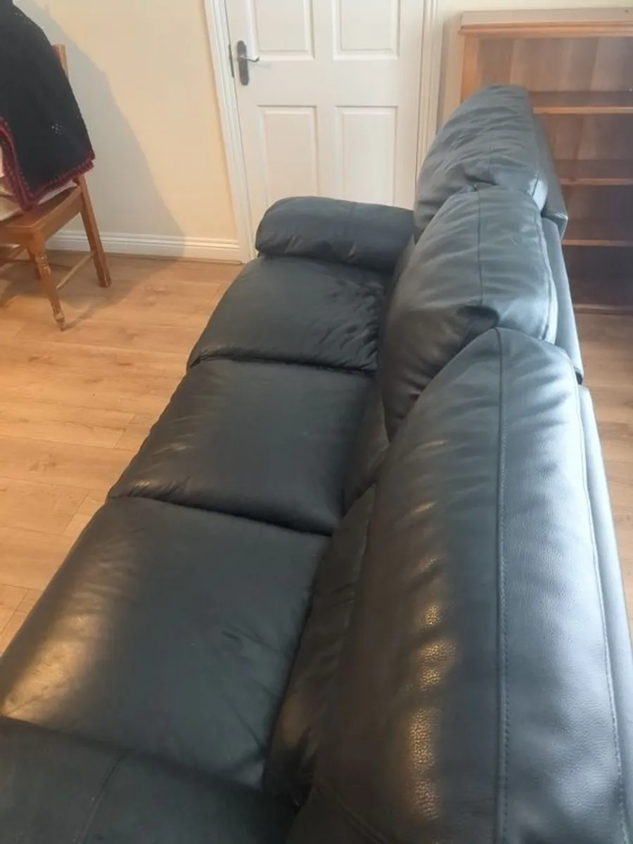Leather sofa - Image 4