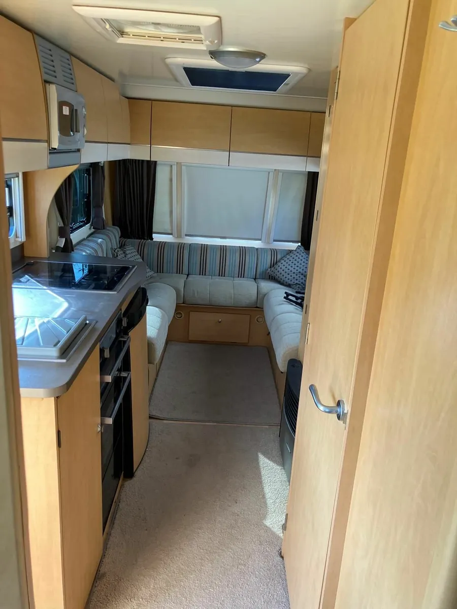 🛻 Bailey Pegasus 546 Caravan – 6 Berth – 2010 - Image 4