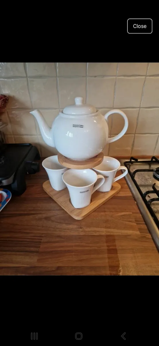 Slaneyside Tea Set on Stand