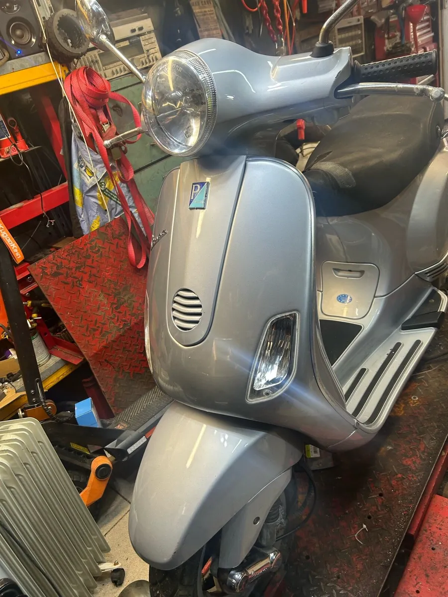 Vespa 125 - Image 1