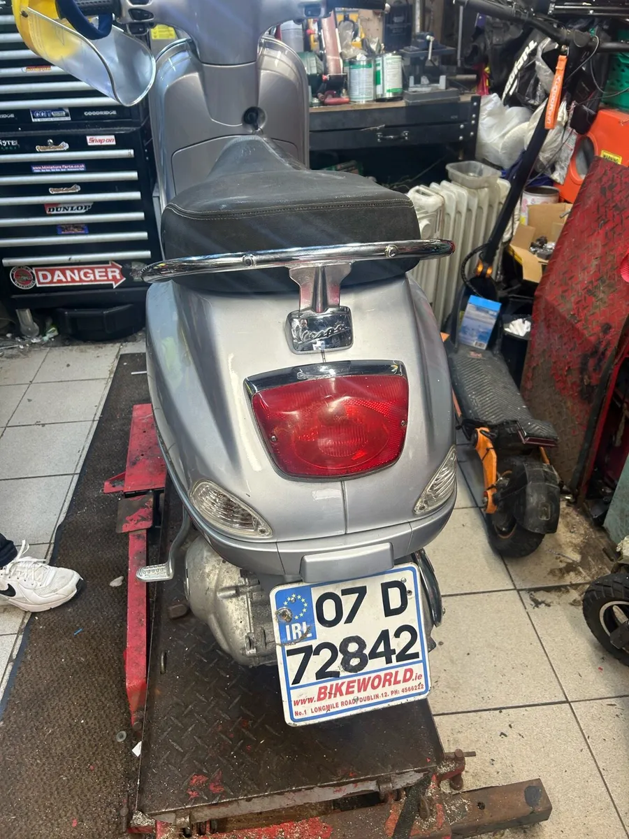 Vespa 125 - Image 4