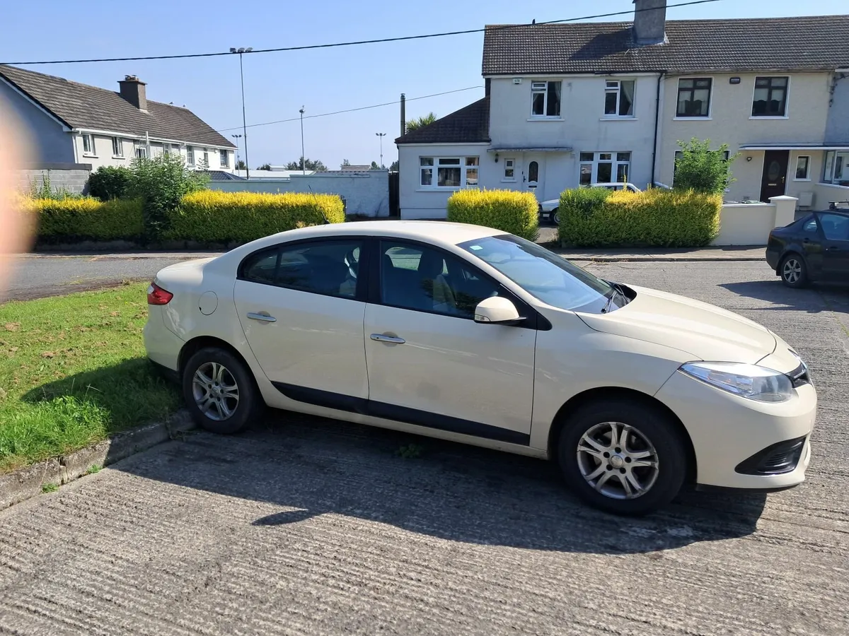 Renault Fluence 2013 - Image 4