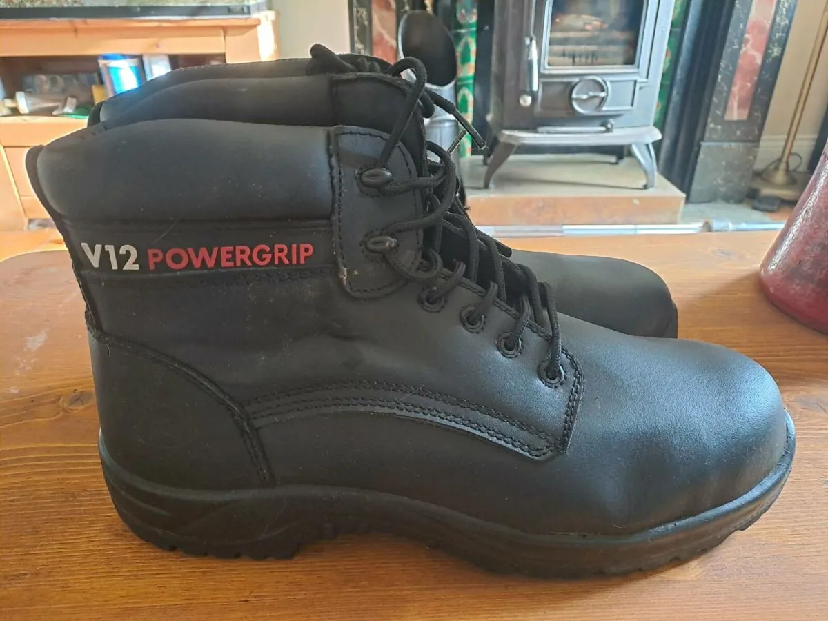 V12 Powergrip safety boot size 13 - Image 4