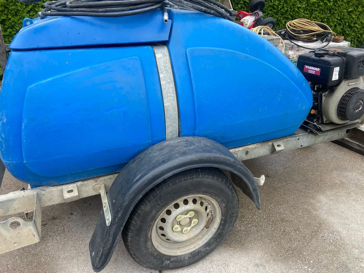 Power washer - Image 1