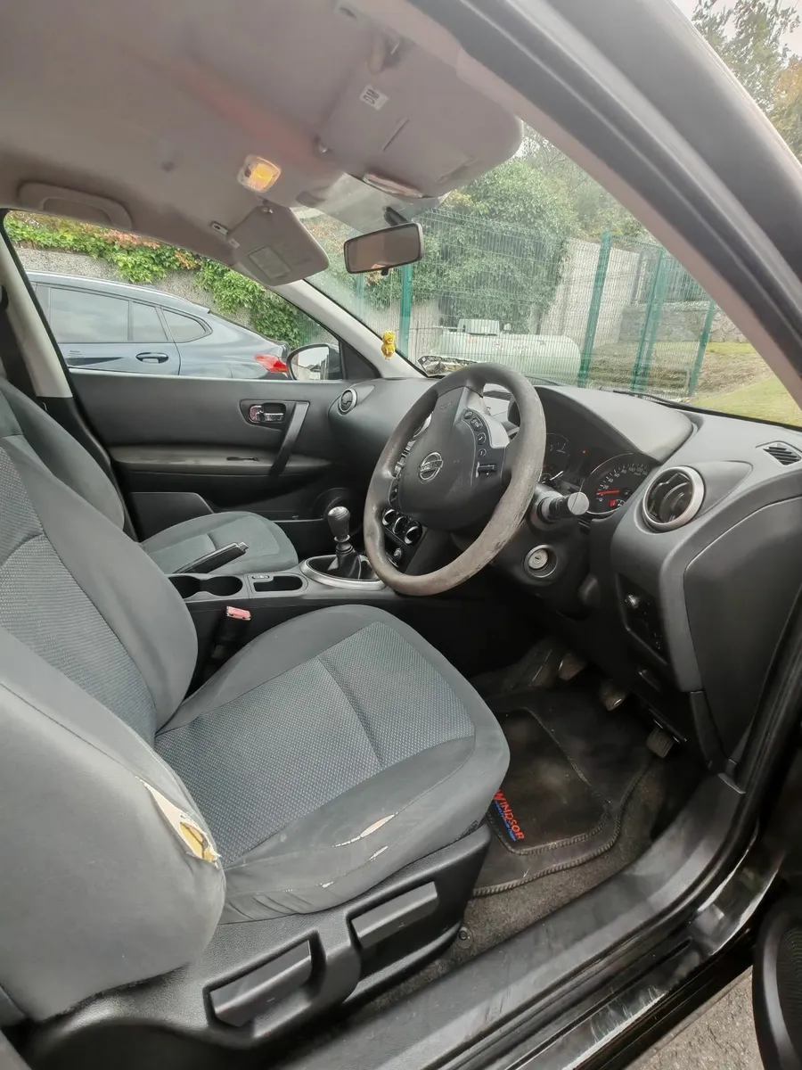 Nissan Qashqai 2010 - Image 4