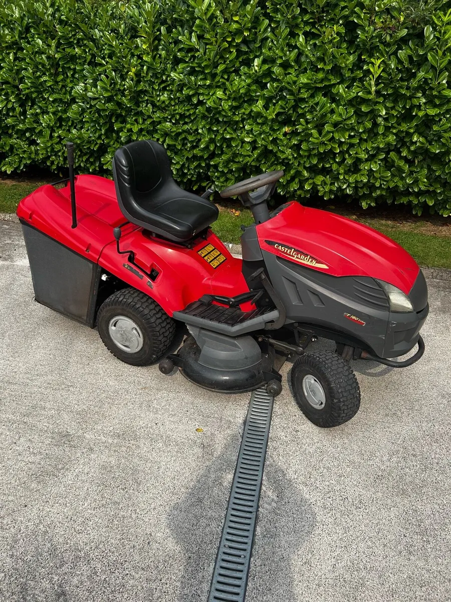 Castle Garden Mower - Image 1