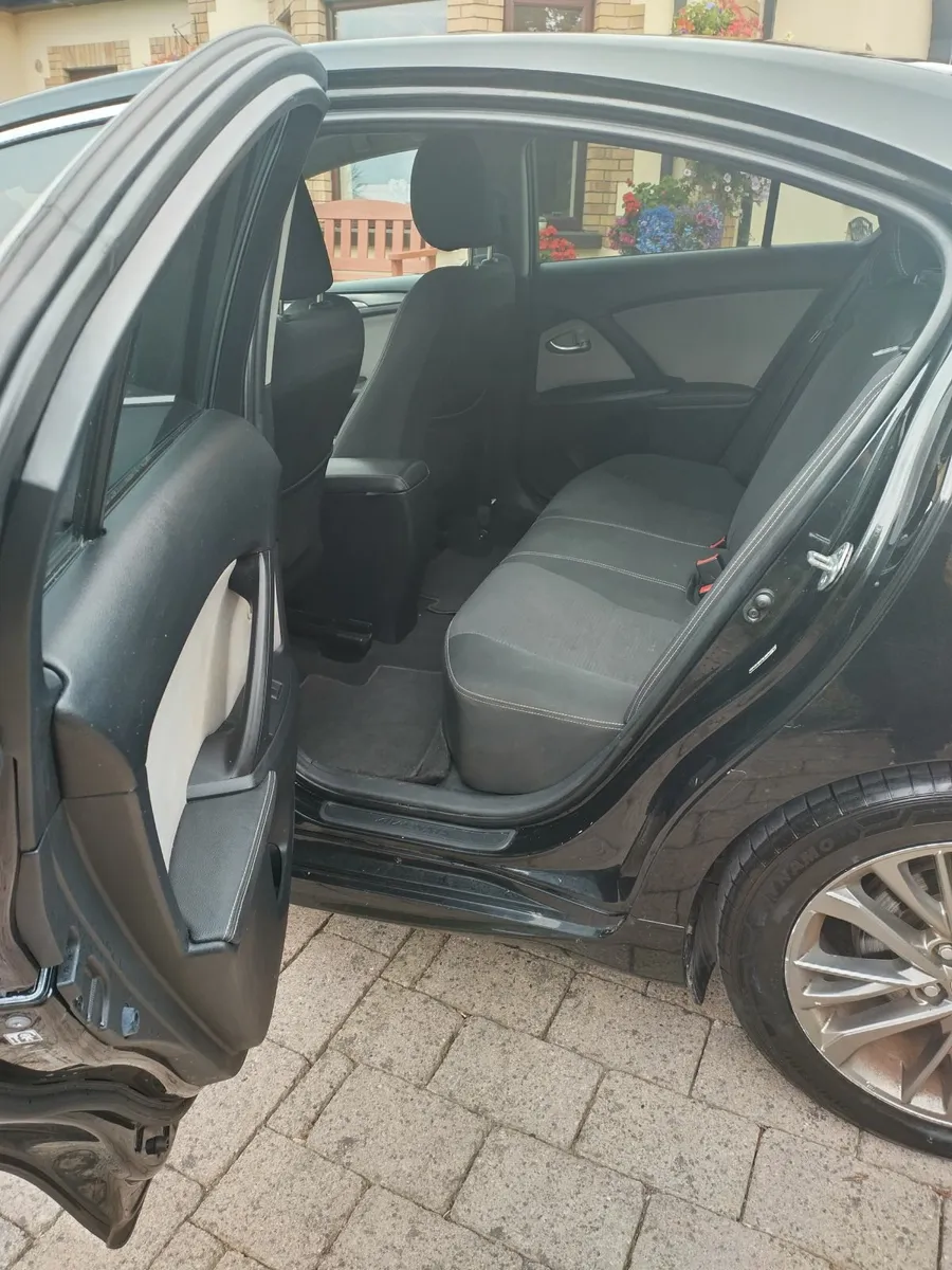 Toyota Avensis 2018 - Image 4