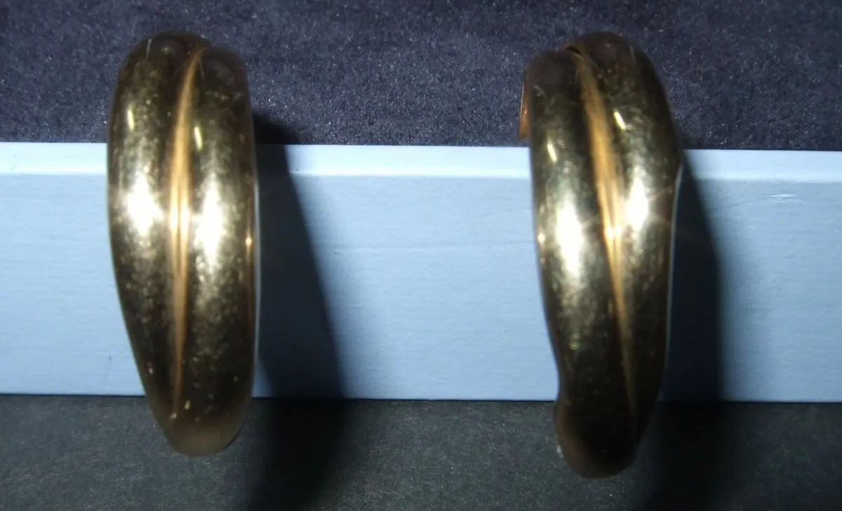 Vintage 9ct Gold Hallmarked Earrings - Image 2