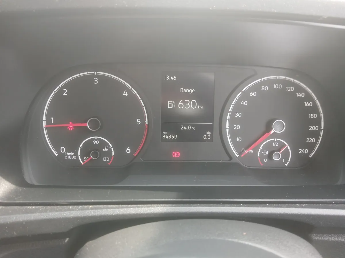 Volkswagen Caddy 2022 - Image 2