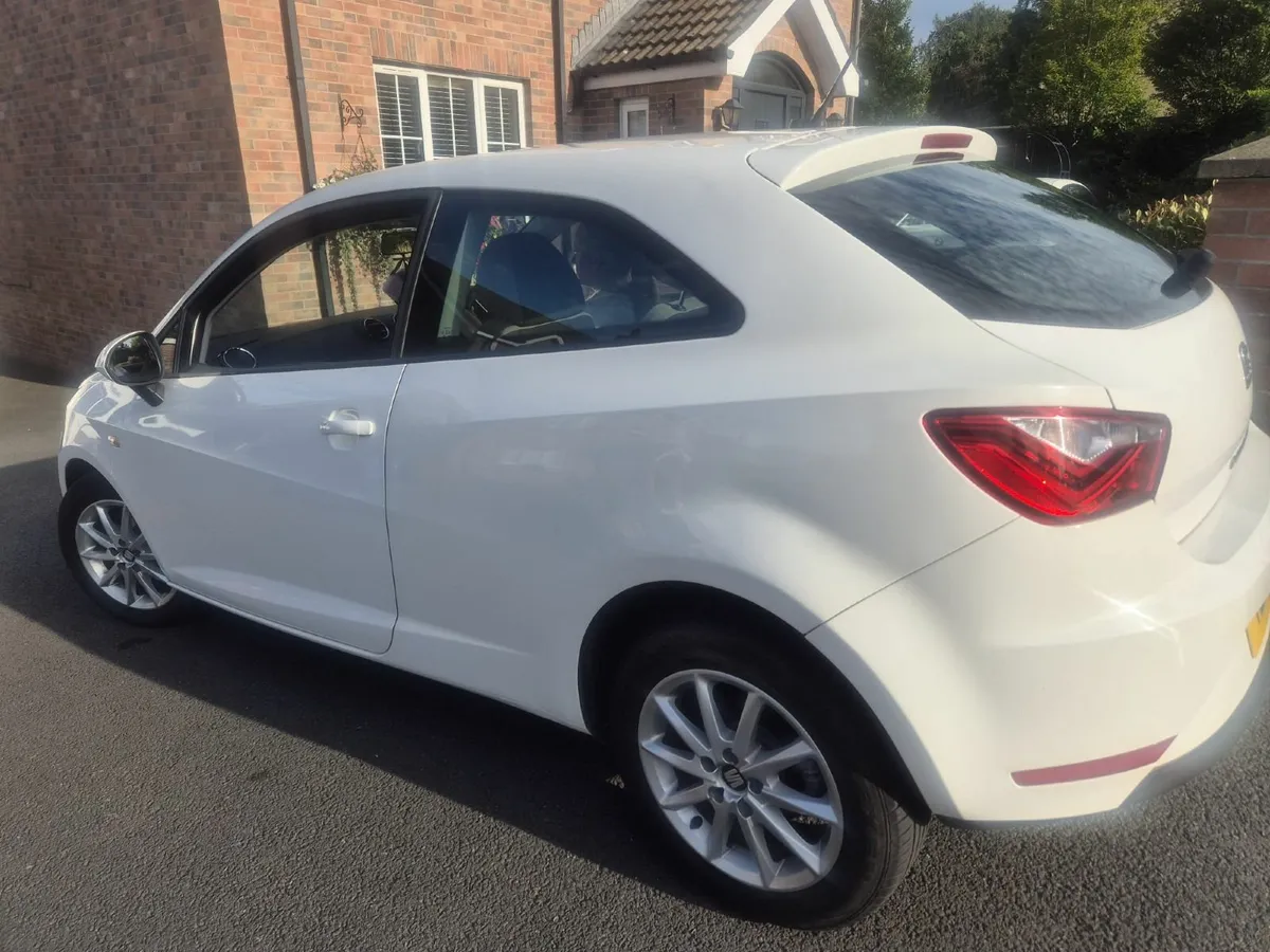 SEAT Ibiza 2016 - Image 2