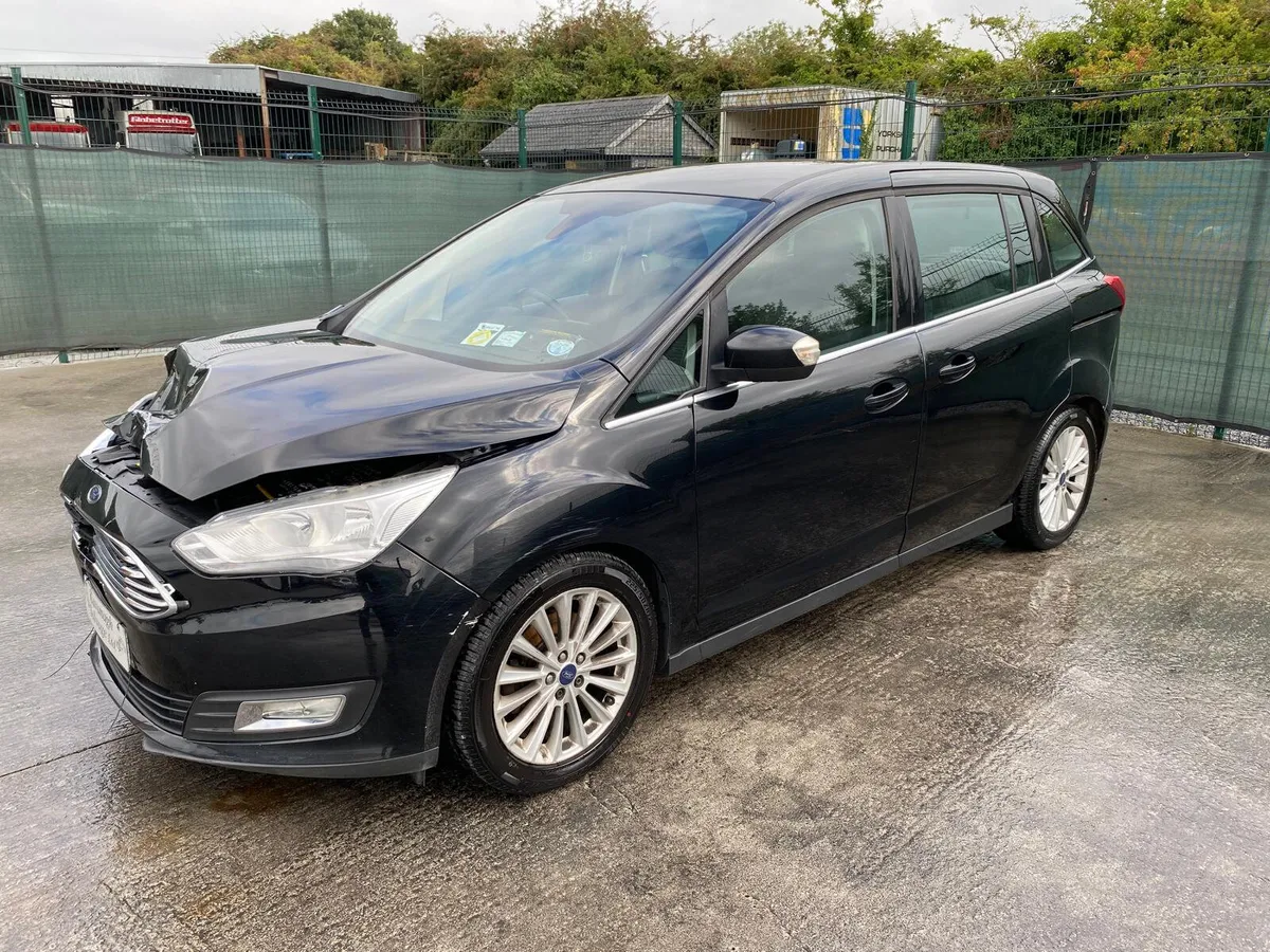 2015 Ford Grand C-Max  7 seater  Titanium - Image 2