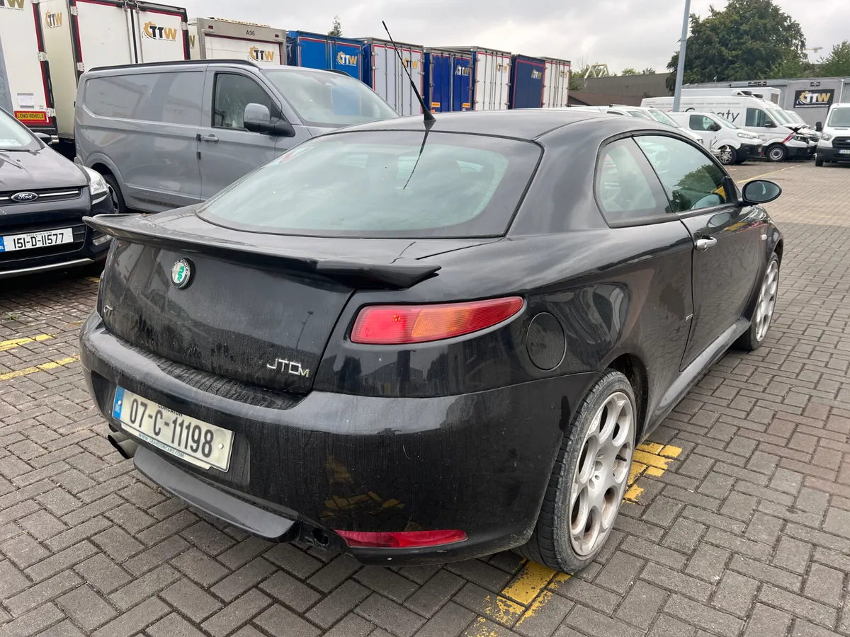 Alfa Romeo GT 2007 DIESEL - Image 4