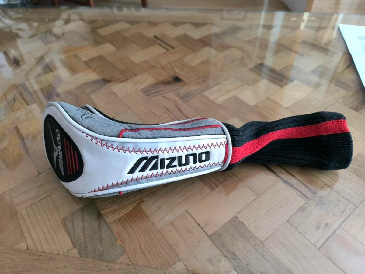 Mizuno head cover - Image 1