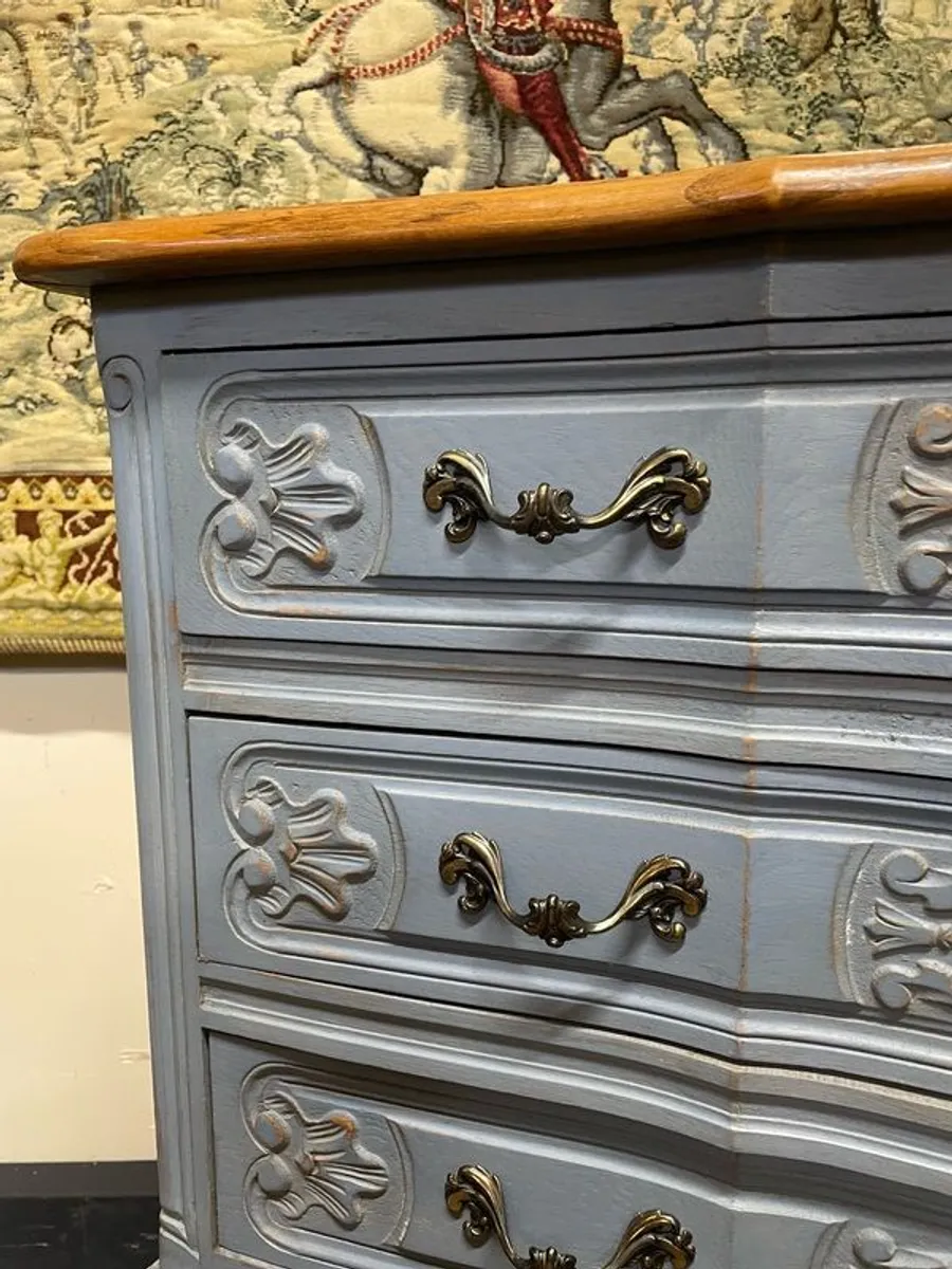Fabulous Mid 20th Century French Provincial Chest of Drawers - Image 4