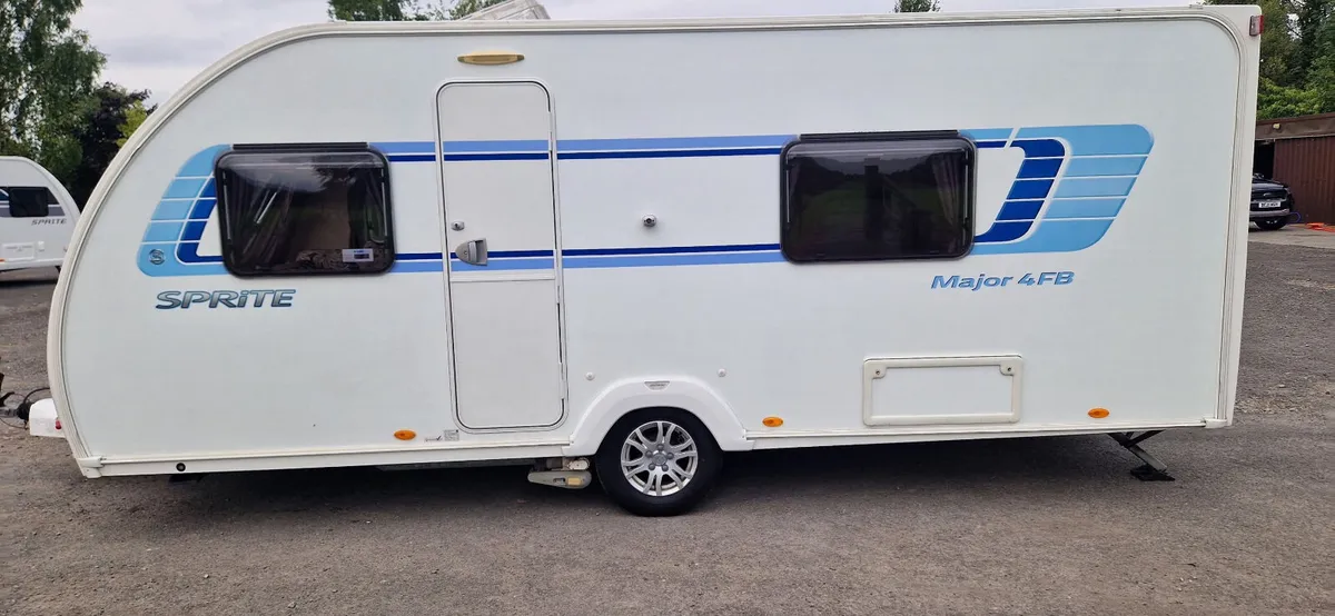 Swift Sprite Major Caravan - Image 3