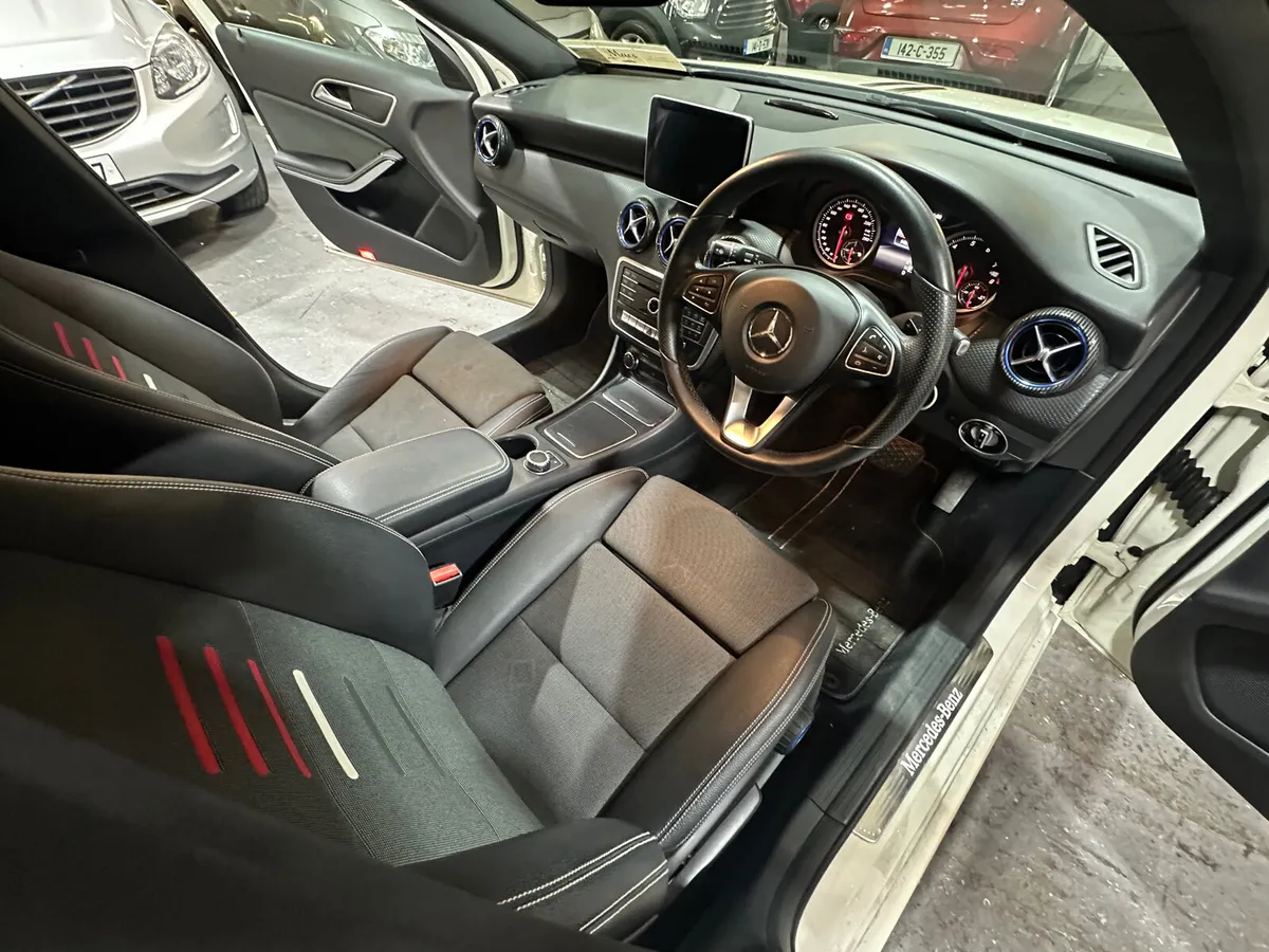 Mercedes-Benz A-Class A180 STYLE 1.6 Petrol Auto - Image 4