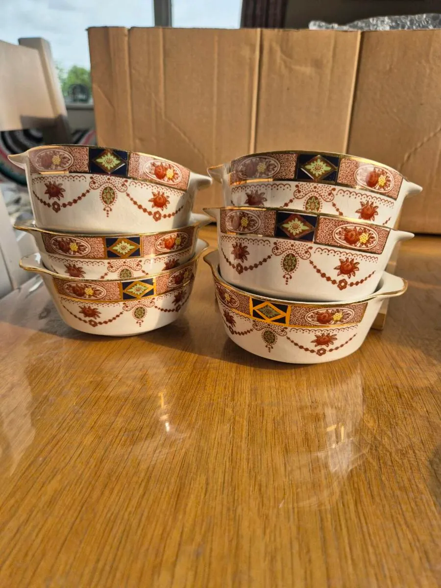 Arklow 812 bowls - Image 1