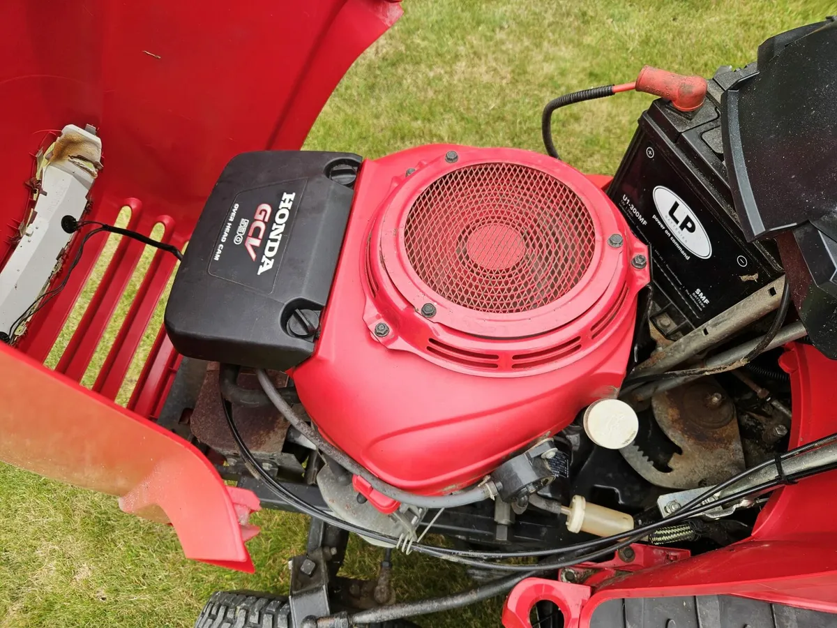 Honda mower - Image 4