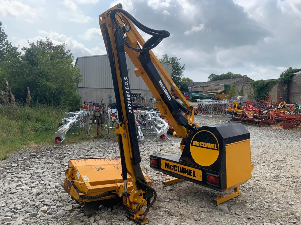 MCCONNEL PA7700T EDS, 3350 HOURS - Image 1