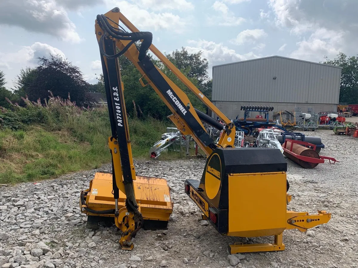 MCCONNEL PA7700T EDS, 3350 HOURS - Image 2
