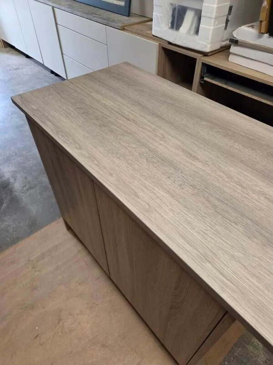 kitchen Island - Image 2