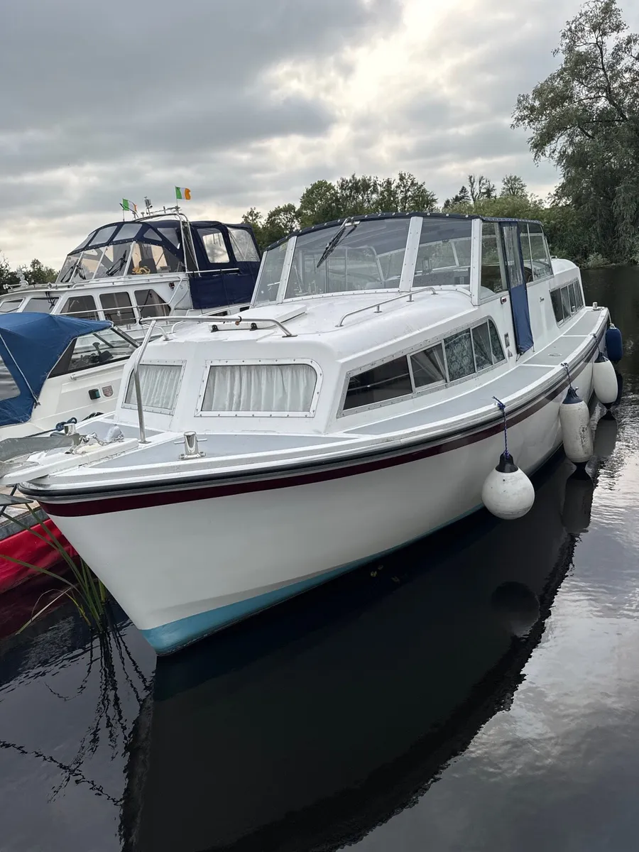 Broom 30 Skipper - Image 1