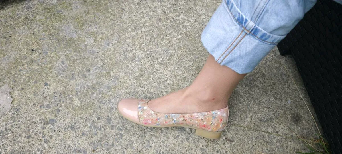 Shoes Size UK4/EU37 - Image 4