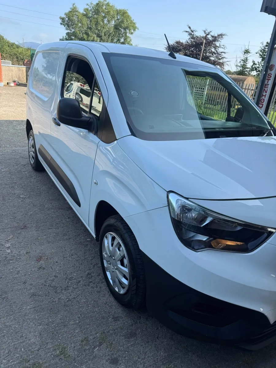 2022 Vx combo cit Berlingo ect - Image 1