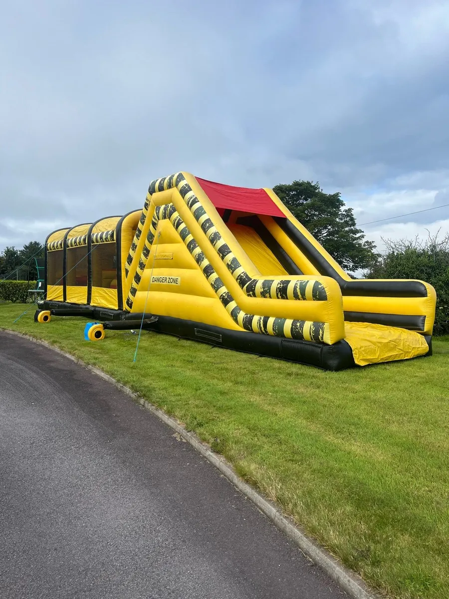 Bouncing castle - Image 1