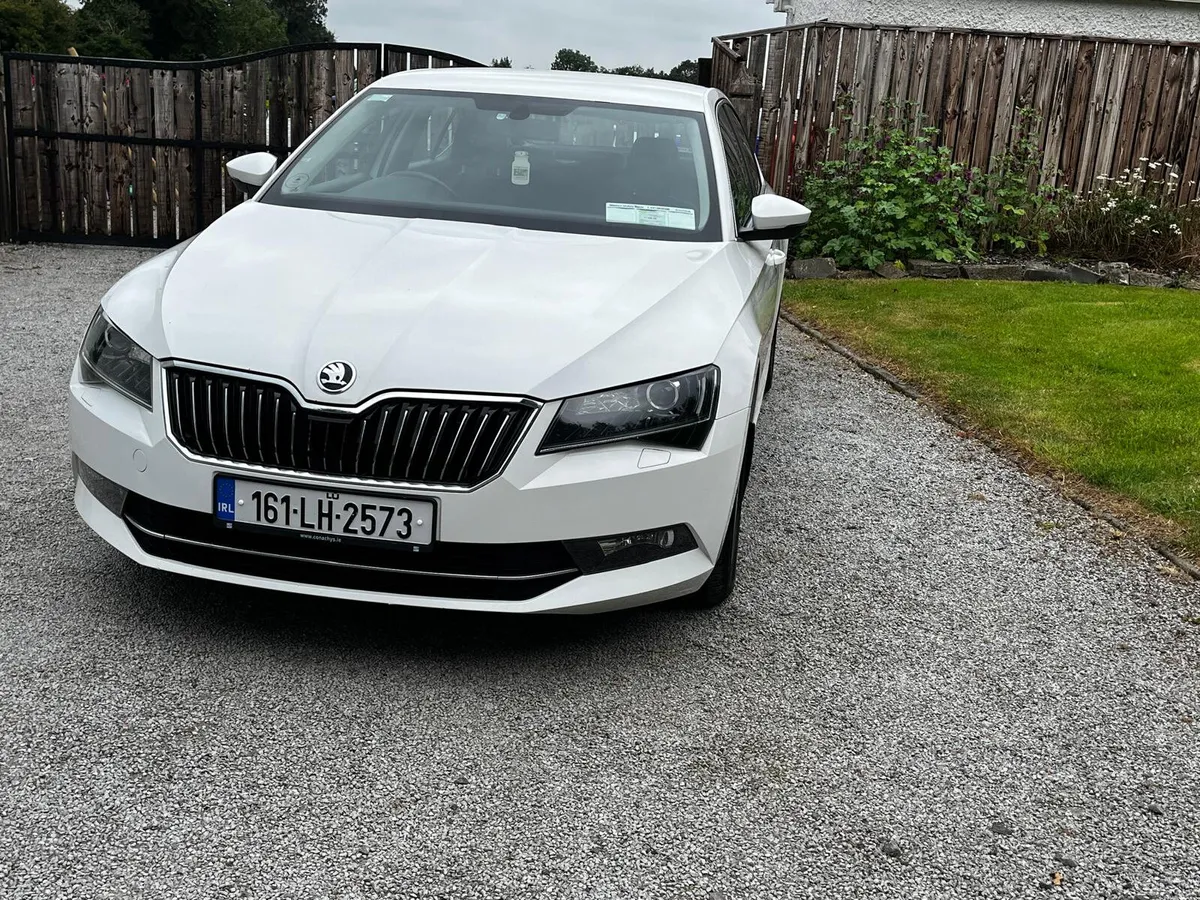 Skoda Superb 1.6TDI Ambience - Image 3