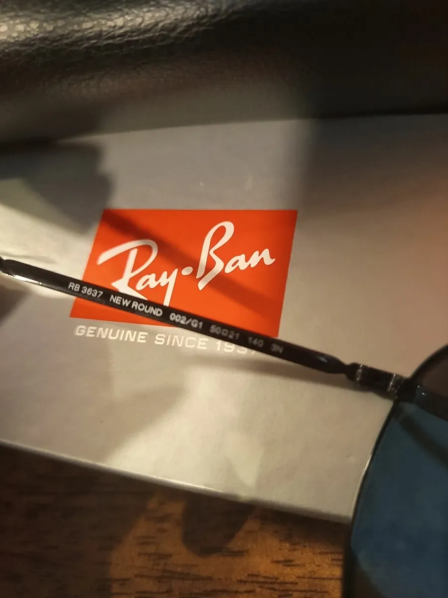 Ray-Ban Glasses – Black Frame, Excellent Condition - Image 3
