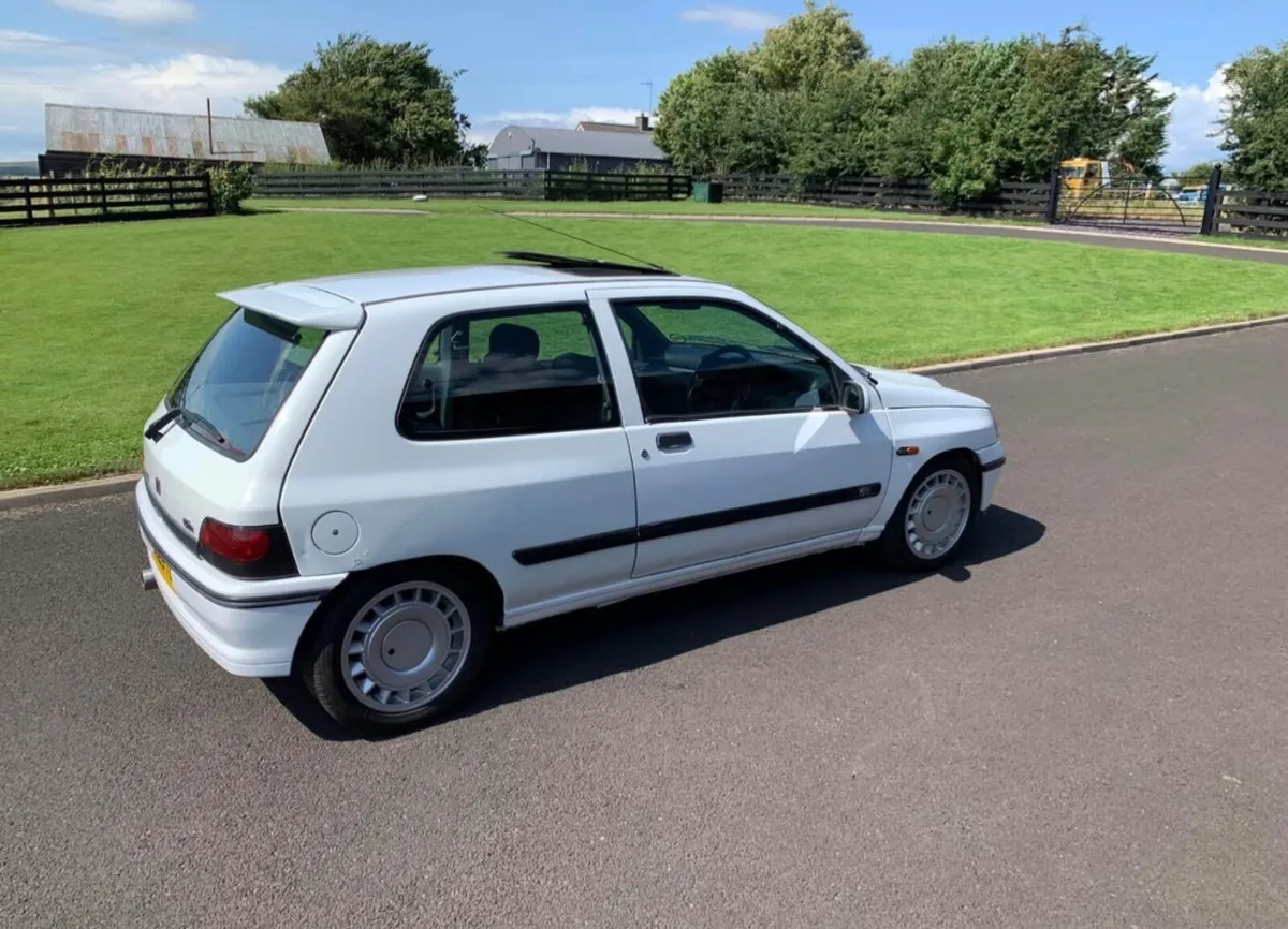 Renault Clio 1993 - Image 3