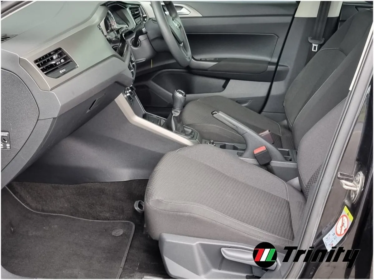 Volkswagen Polo Comfortline 1.0 TSI 65bhp Trinity - Image 4
