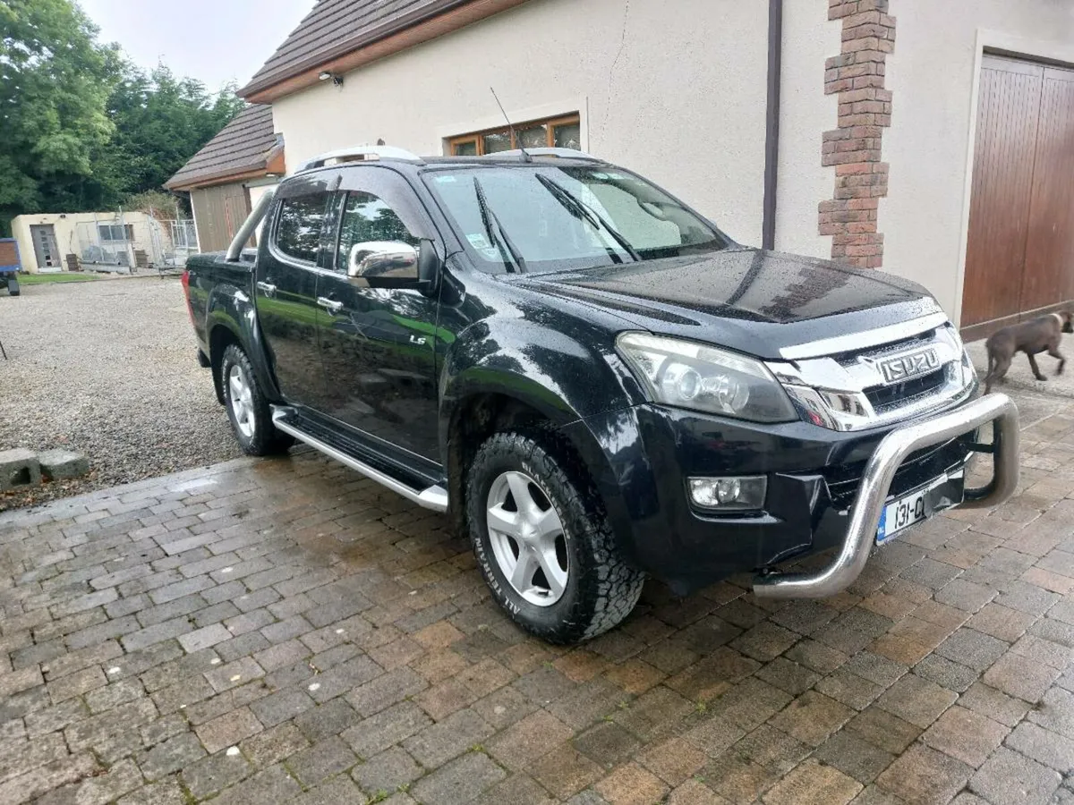 ISUZU Dmax - Image 1