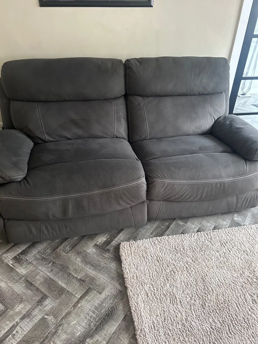Sofa x 2 - Image 1