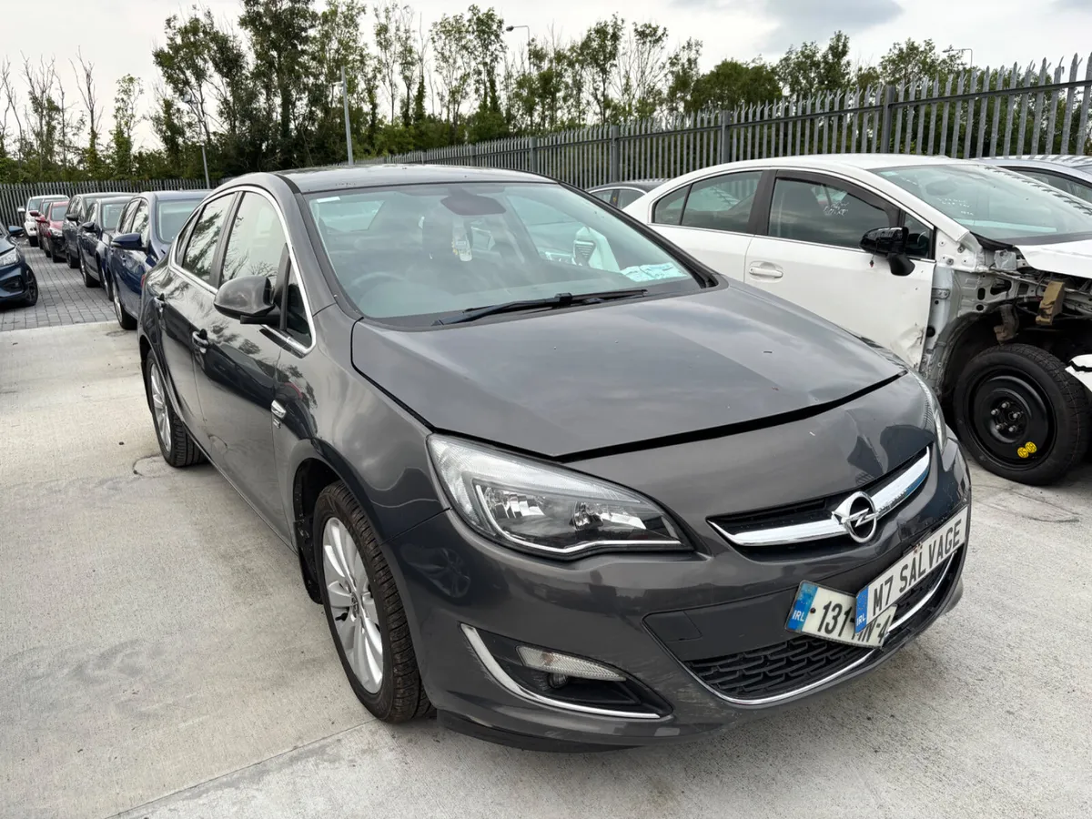 13 Astra 1.7 Diesel 150km Drives - Image 2
