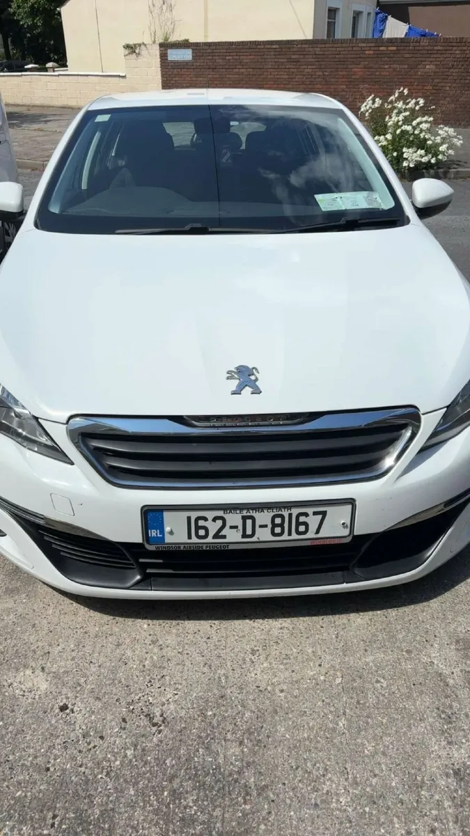 Peugeot 308 2016 - Image 2