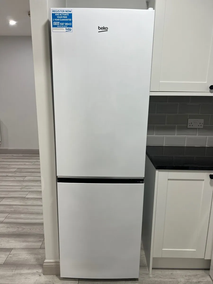 Fridge Freezer Beko - Image 1