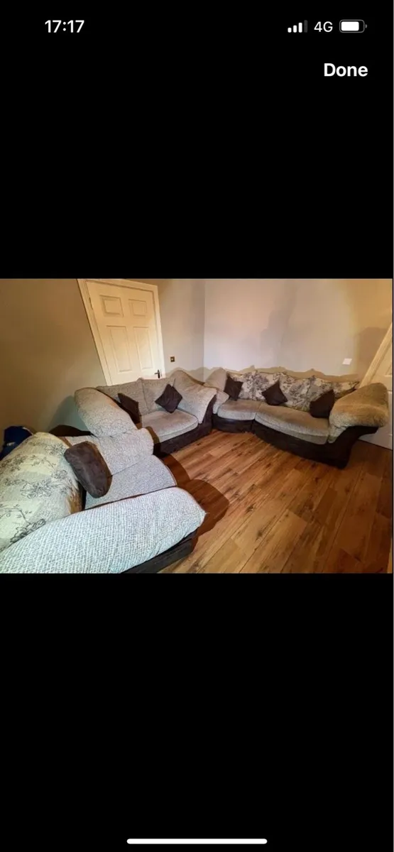 Couch - Image 4