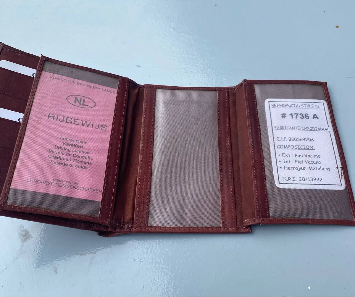 Large luxury Leather Travel Wallet - Image 1