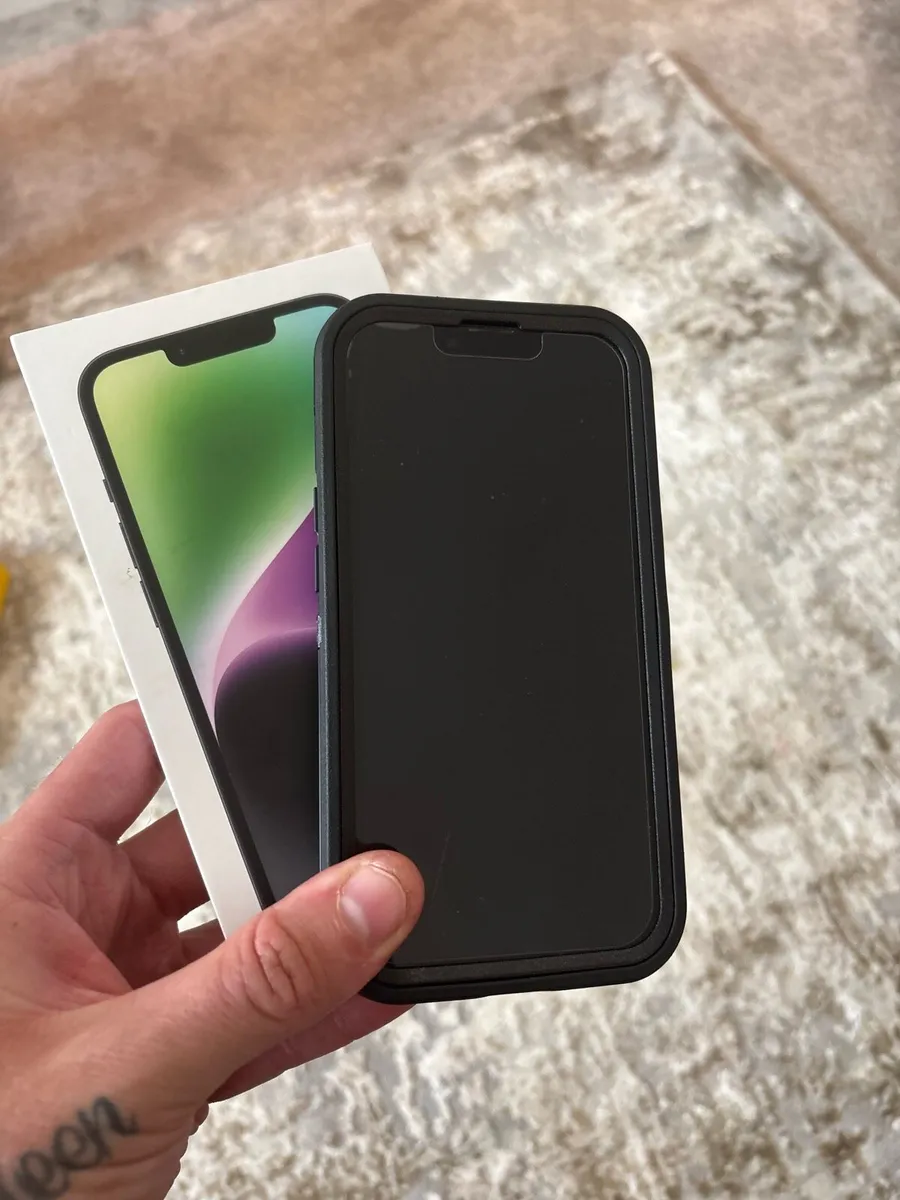 iPhone 13 BLack sim free 128GB with box access - Image 1