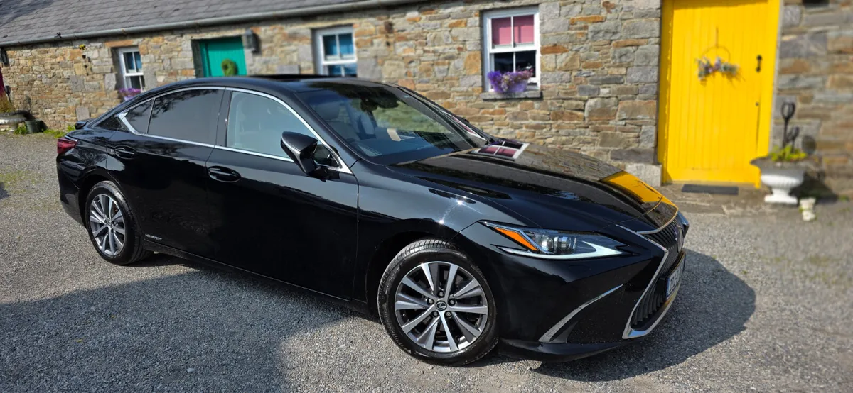 Lexus ES 2020 EXECUTIVE HYBRID - Image 1
