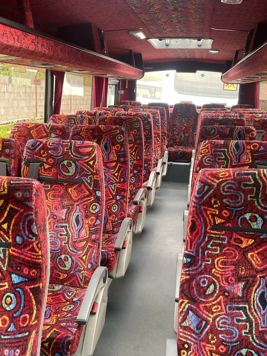 Bus - Image 3
