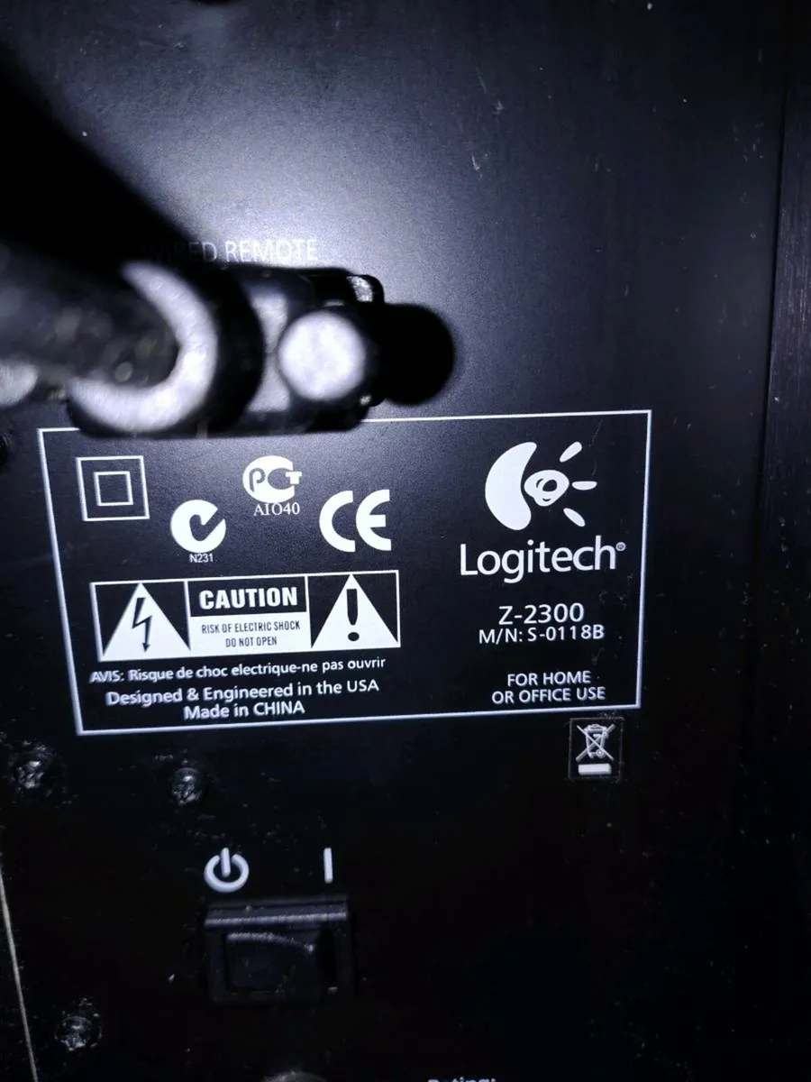 Logitech z2300 2-1 system - Image 3