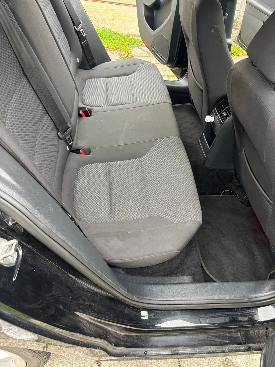 2016 volkswagen jetta - Image 3