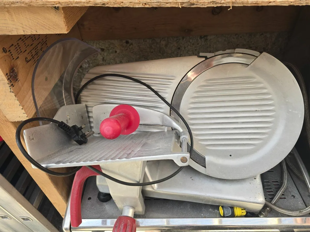 Catering equipment - Image 2